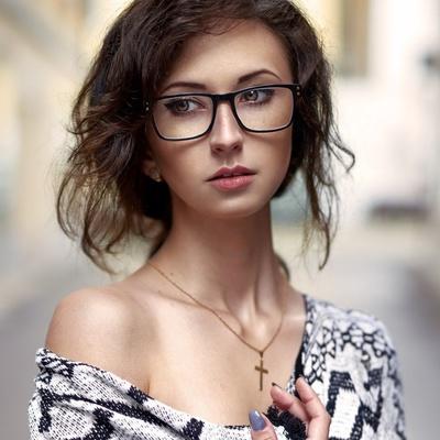 Anya Stern